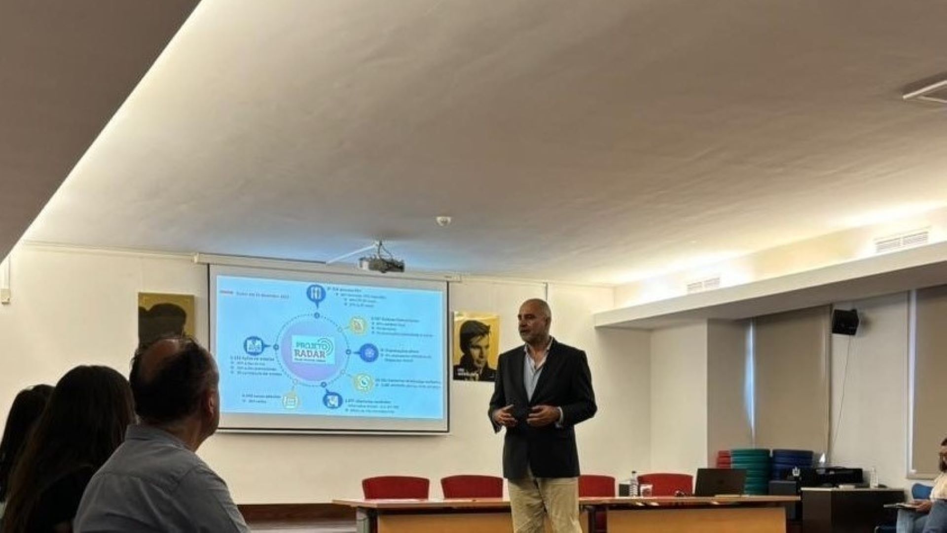 Mário Rui André apresenta do projeto Radar no município de Viseu, a convite da Divisão de Desenvolvimento e Coesão Social